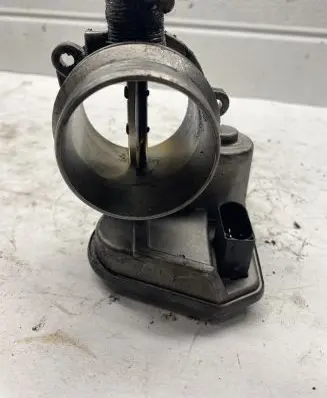 BMW X1 E84 Throttle valve B72830623