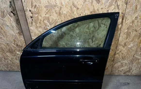 Volvo V50 Front door