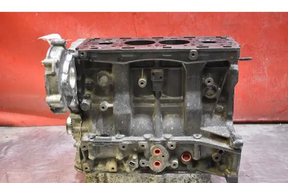 Renault Master II Engine block G9TA710