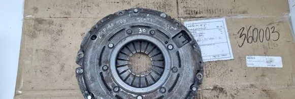 Opel Zafira B Pressure plate 3000950627