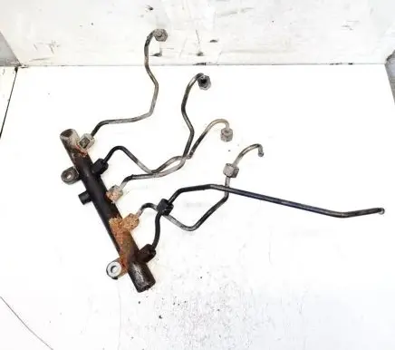 Volvo V50 Fuel main line pipe 9645689580