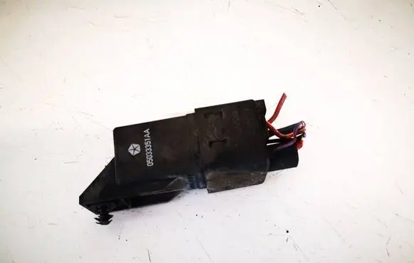Glow plug pre-heat relay