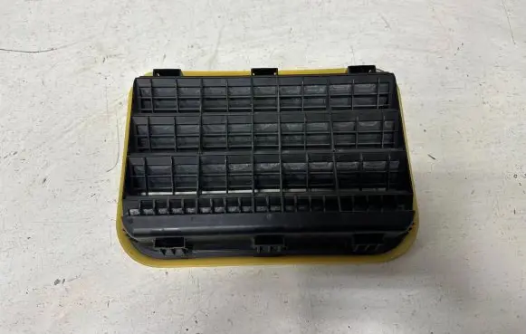 Skoda Octavia Mk3 (5E) Quarter panel pressure vent 7PP819181A
