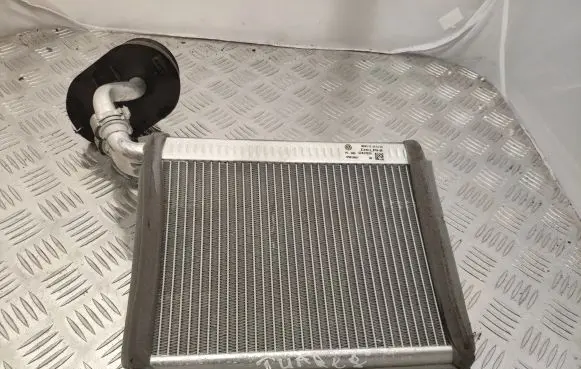 Volkswagen Touareg II Heater blower radiator 7P0819031