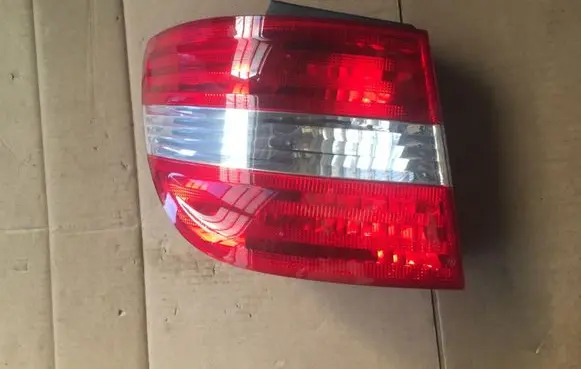 Mercedes-Benz B W245 Rear/tail lights A1698202164