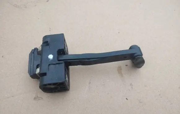 BMW 3 GT F34 Front door check strap stopper 7446724