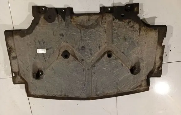 Mercedes-Benz R W251 Engine splash shield/under tray