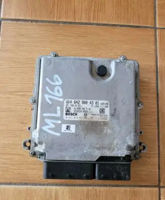 Mercedes-Benz ML W166 Engine control unit/module A642900430