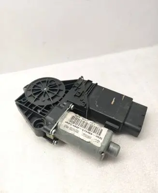 Volkswagen PASSAT B5.5 Front door window regulator motor 3B4837751PD 195000000 9700105550300