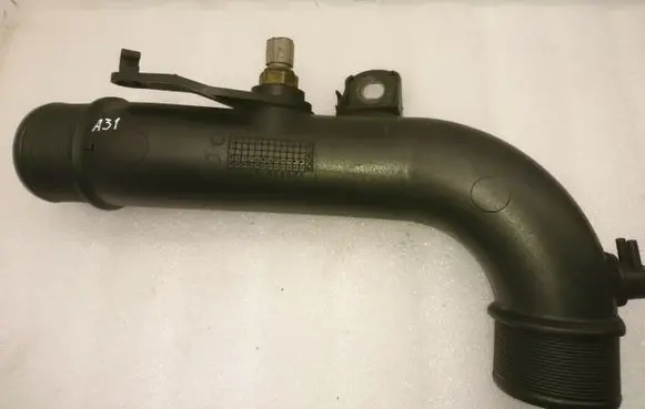 Toyota Avensis T250 Intercooler hose/pipe 173620R010