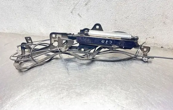 Volvo C70 Tailgate/trunk strut/damper S420MC105 9212402