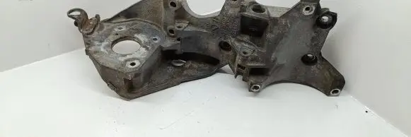 Volkswagen PASSAT CC Engine mounting bracket 03L903143Q