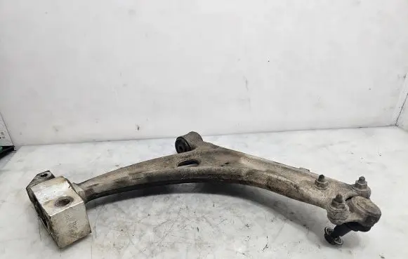 Volkswagen PASSAT B6 Front lower control arm/wishbone 3C0199231D