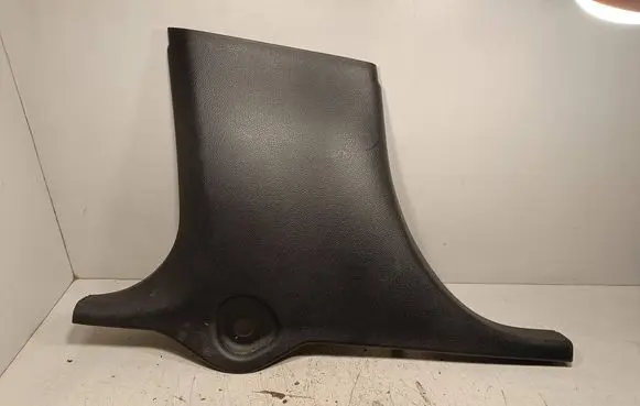 (B) pillar trim (bottom)