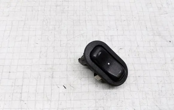Opel Zafira A Electric window control switch 13363100 90561388