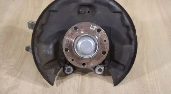 Peugeot 508 Rear wheel hub spindle/knuckle 