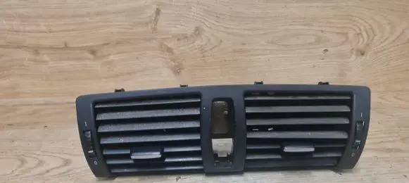 BMW 1 E81 E87 Dash center air vent grill 705918912