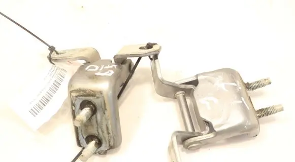 Suzuki Vitara (LY) Rear door hinge set 