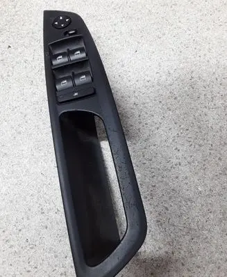BMW X5 E70 Electric window control switch 9122120