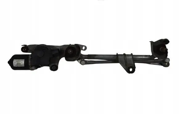 Mitsubishi Colt Front wiper linkage and motor 8250A153