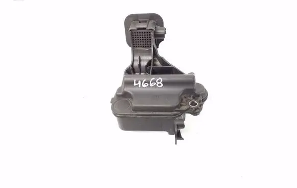 Ford Mondeo MK V Other engine bay part 9805069780
