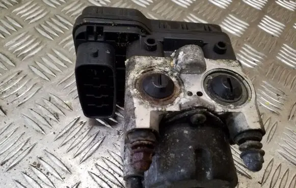 Toyota RAV 4 (XA20) ABS Pump 4451042060 8954142070 1338000140