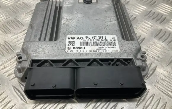 Volkswagen Golf VII Engine control unit/module ECU 04L907309B