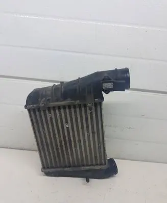 Audi A4 S4 B7 8E 8H Intercooler radiator 8E0145805AA