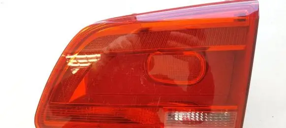 Volkswagen Touran II Tailgate rear/tail lights 1T0945094A