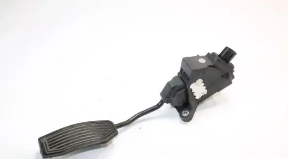 Toyota Verso-S Accelerator throttle pedal 7811002071
