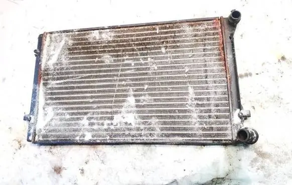 Volkswagen Golf V Coolant radiator