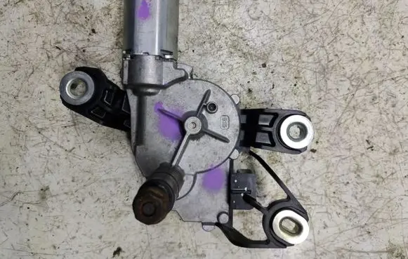 Volkswagen Polo V 6R Rear window wiper motor