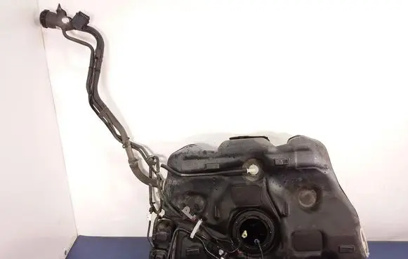 Opel Insignia A Fuel tank 84017670