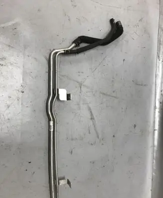 Audi Q7 4M Coolant pipe/hose 4M0121070S