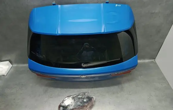 BMW 1 F40 Truck tailgate 