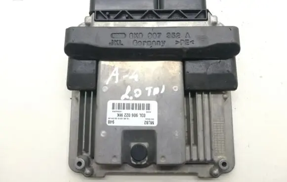Audi A4 S4 B8 8K Engine control unit/module 03L906022MK 8K0907352A