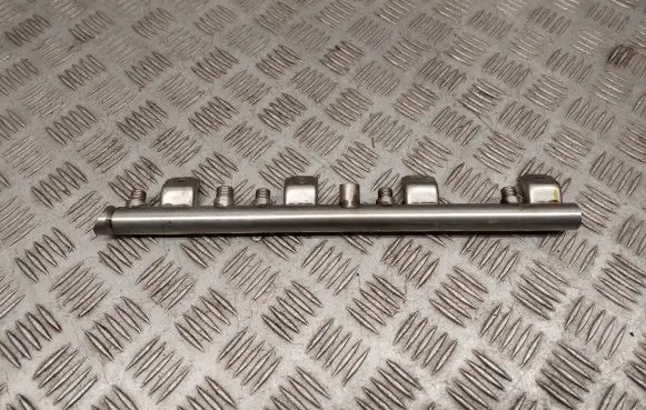 BMW 5 F10 F11 Fuel main line pipe 7547600