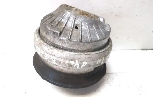 Mercedes-Benz E W211 Engine mount bracket