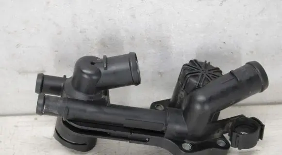 Seat Ibiza IV (6J,6P) Thermostat/thermostat housing 03F121026B 03F121111A