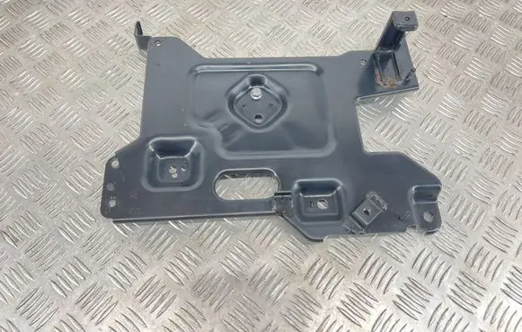 Hyundai Santa Fe Battery tray 