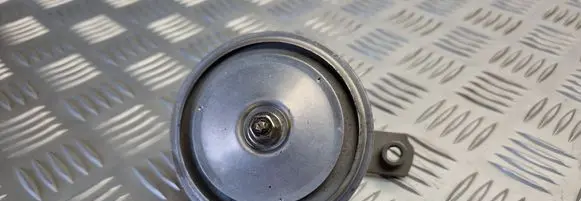 Volkswagen PASSAT B5 Horn signal CH5070105 E2869