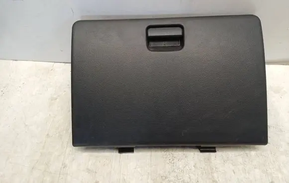 Mitsubishi Outlander Glove box lid/cover
