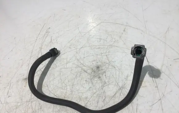 Toyota Yaris Fuel line pipe