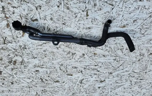 Volkswagen Golf VIII Engine coolant pipe/hose