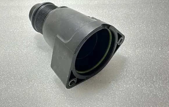 Volkswagen Amarok Turbo air intake inlet pipe/hose 03L131111R 8054970001 322095