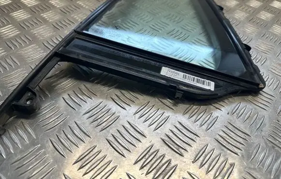 BMW 3 G20 G21 Rear vent window glass 7433981 11114032024