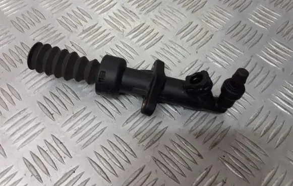 Peugeot 307 Clutch slave cylinder 