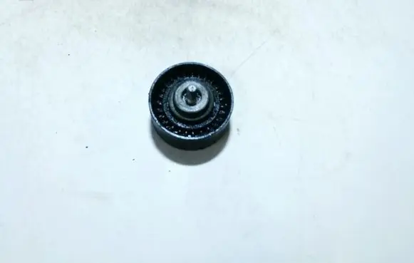 Toyota Corolla Verso AR10 Belt tensioner pulley 