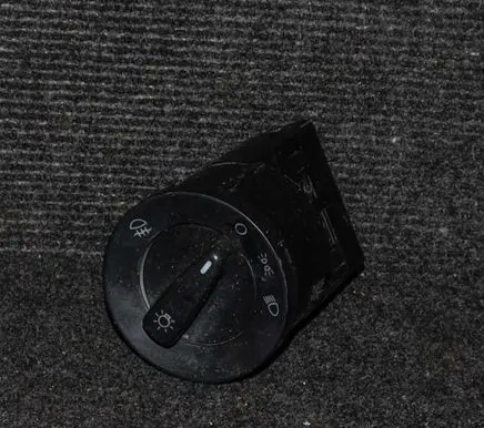 Skoda Octavia Mk2 (1Z) Light switch 3B0941531