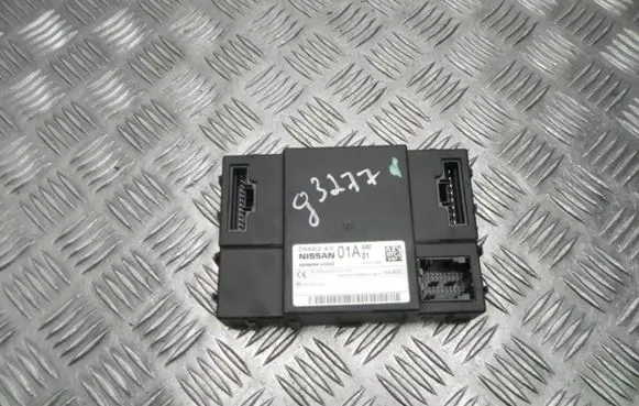 Nissan Navara D40 Comfort/convenience module 284B24X01A G3277